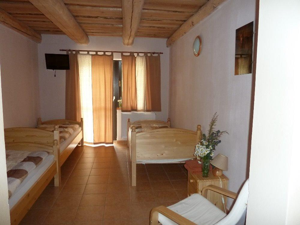 Q Ranch Hotel Bezdekov  Exterior photo