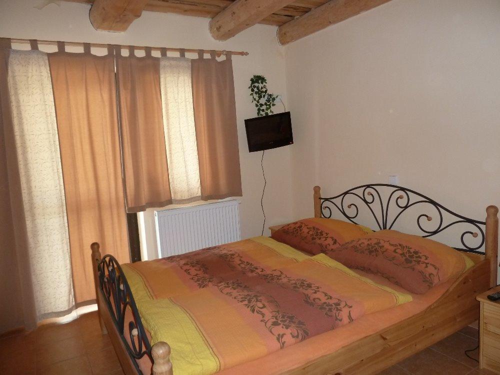 Q Ranch Hotel Bezdekov  Exterior photo